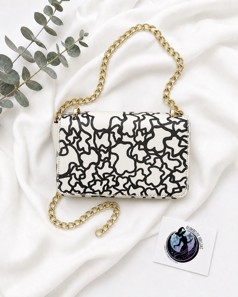 Bolso de fiesta blanco y negro con cadena dorada — Rumbo de Brujas