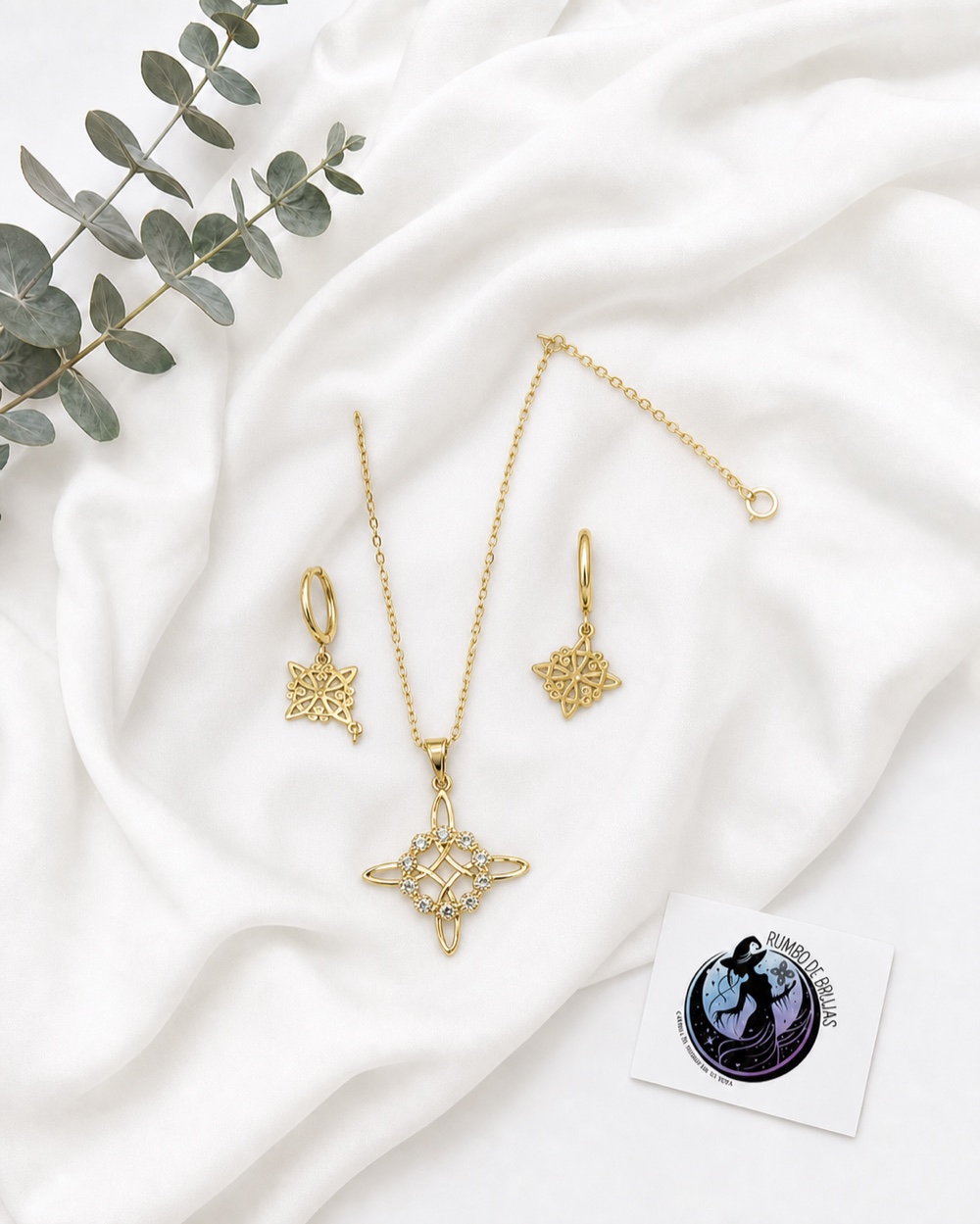 Conjunto dorado de nudos ornamentales — Rumbo de Brujas