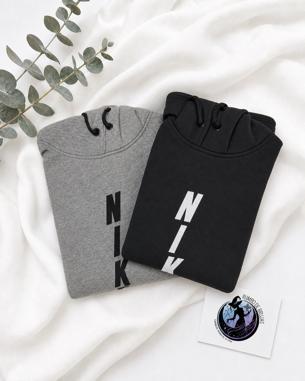 Sudadera Nike con capucha disponible en gris o negro — Rumbo de Brujas