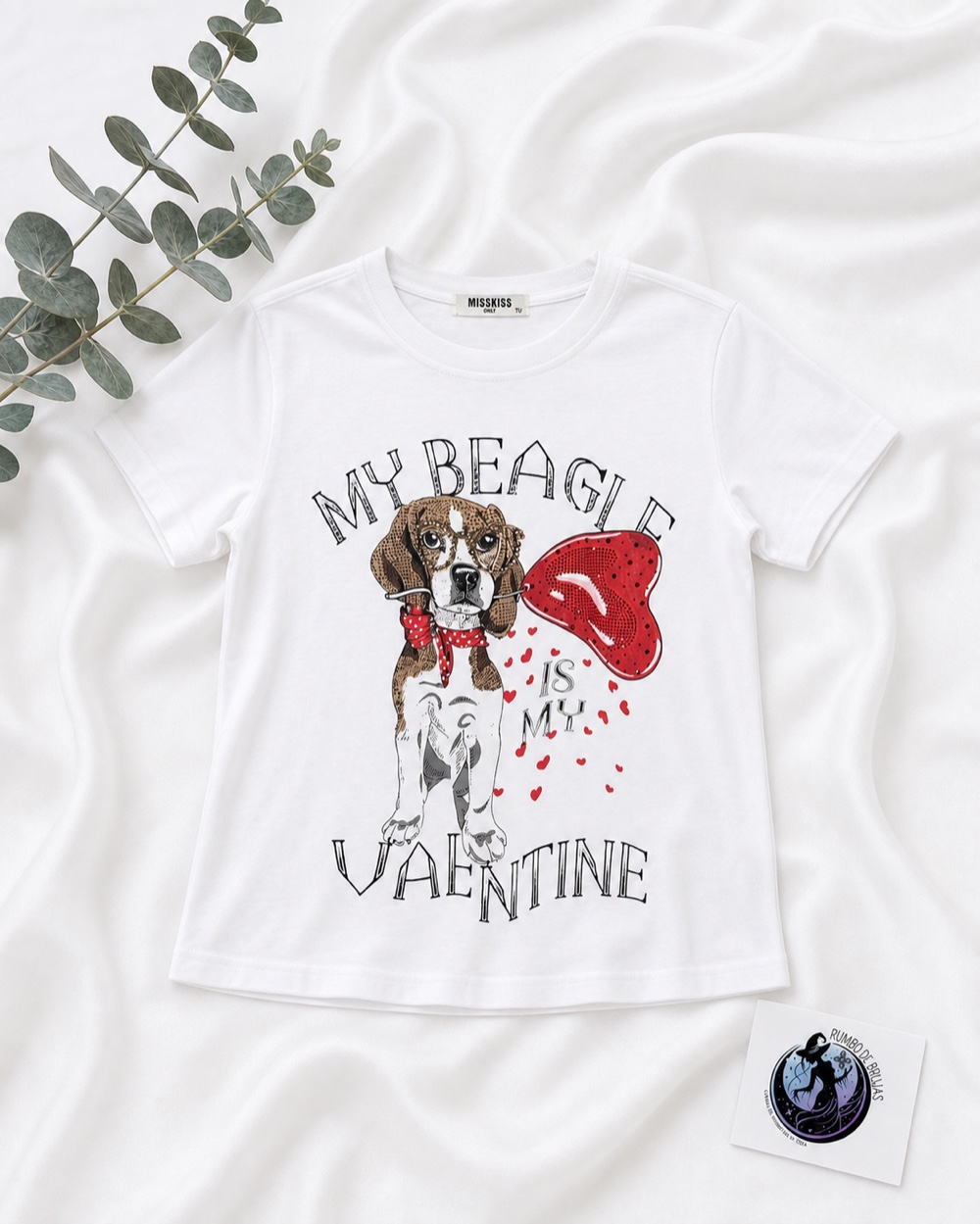 Camiseta blanca «My beagle is my Valentine» — Rumbo de Brujas