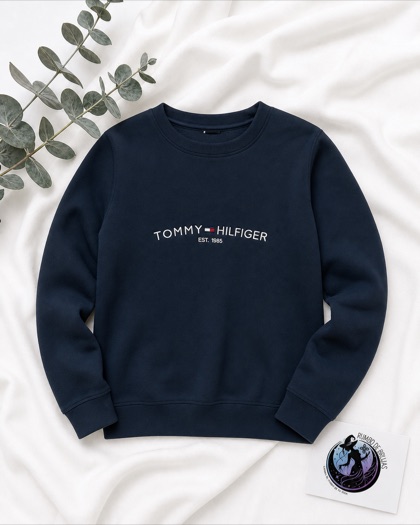 Sudadera azul marino con logotipo Tommy Hilfiger — Rumbo de Brujas